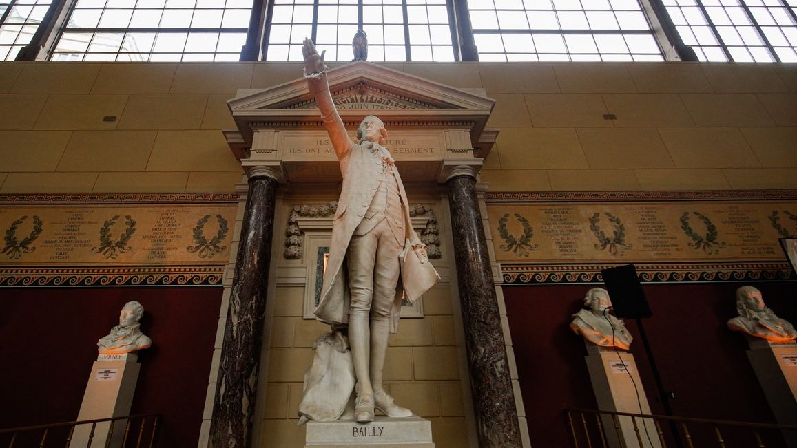 Fotky: Ve Versailles otevírají zrenovované komnaty včetně slavné míčovny
